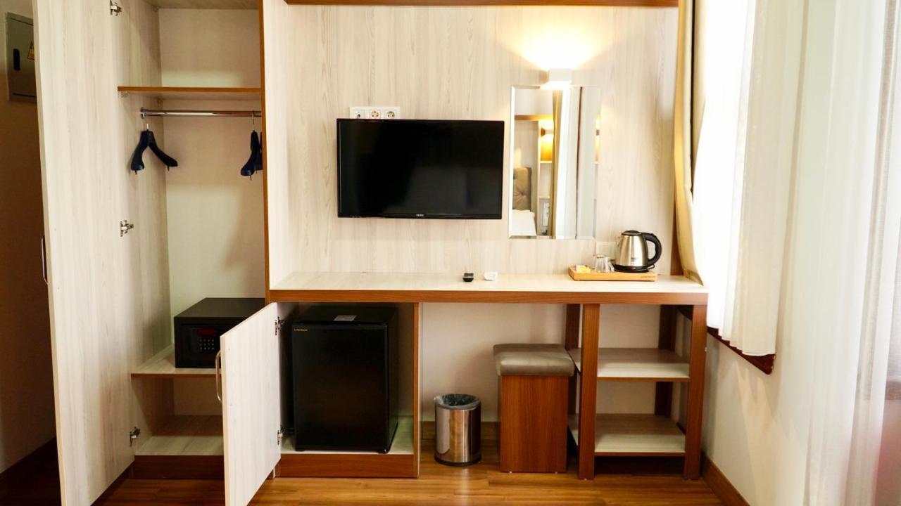 Qonaq Hotel & Suites Provincia di Provincia di Istanbul Esterno foto