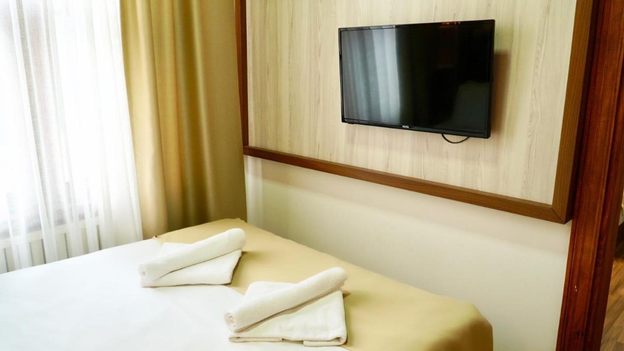 Qonaq Hotel & Suites Provincia di Provincia di Istanbul Esterno foto