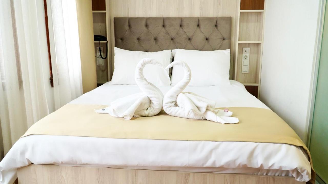 Qonaq Hotel & Suites Provincia di Provincia di Istanbul Esterno foto