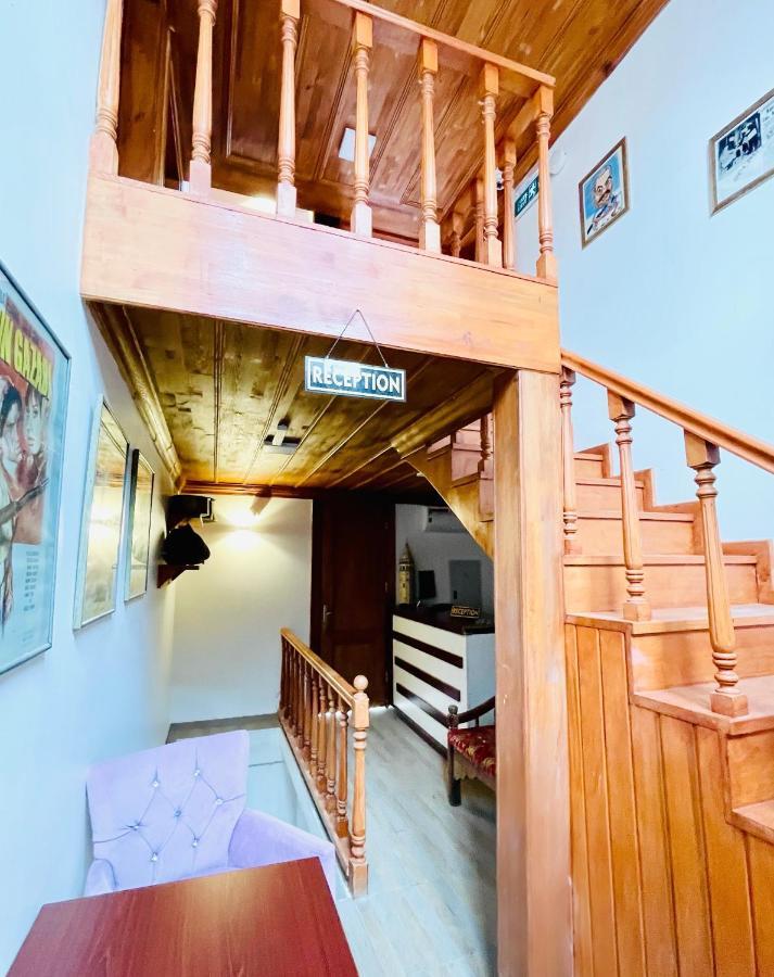 Qonaq Hotel & Suites Provincia di Provincia di Istanbul Esterno foto