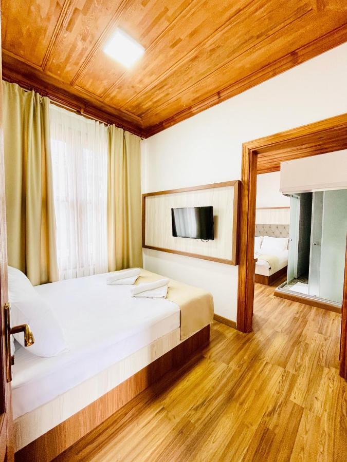 Qonaq Hotel & Suites Provincia di Provincia di Istanbul Esterno foto