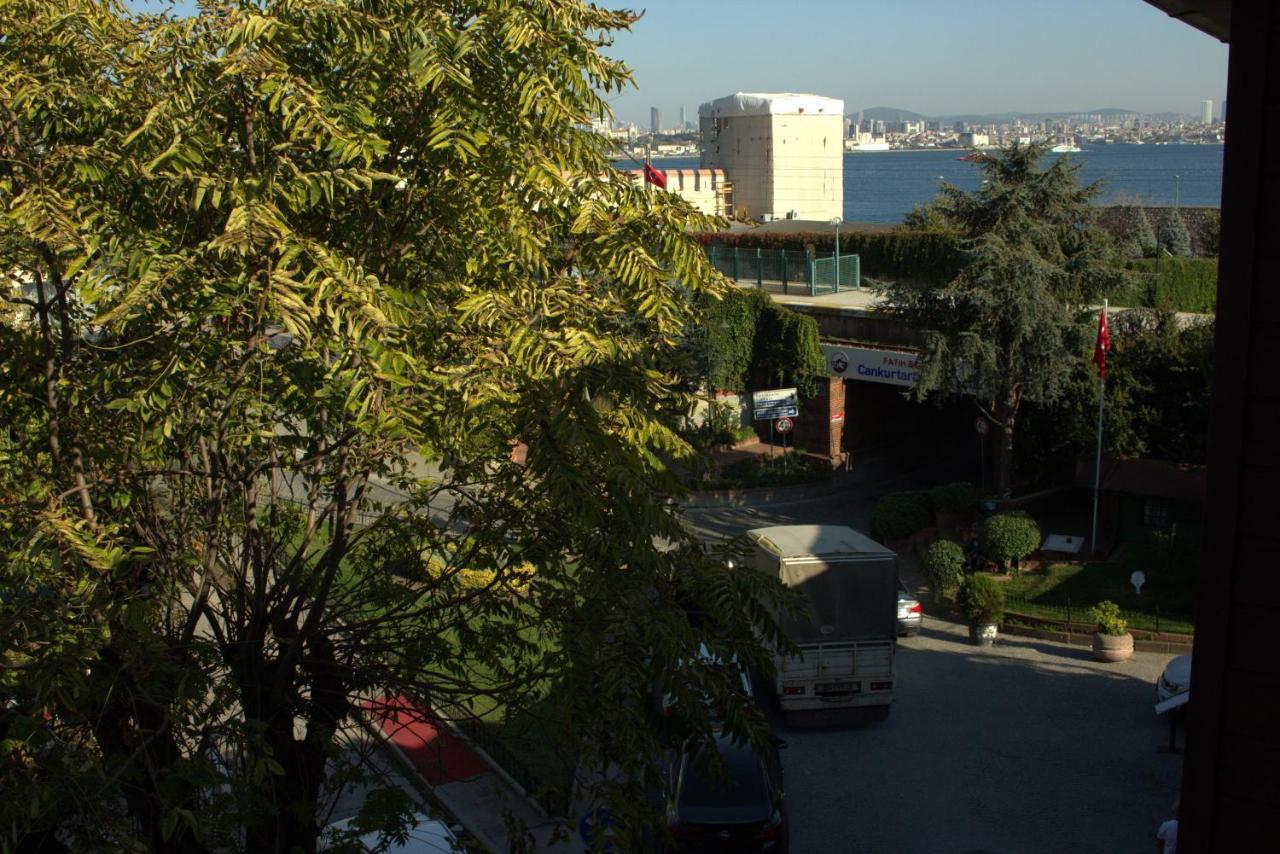 Qonaq Hotel & Suites Provincia di Provincia di Istanbul Esterno foto